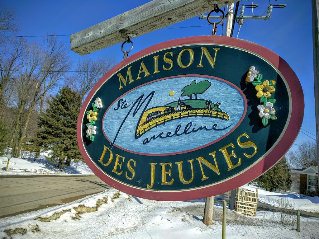 Maison Des Jeunes De Ste Marcelline | 363 Rang du Pied de la Montagne, Sainte-Marcelline-de-Kildare, QC J0K 2Y0, Canada | Phone: (450) 883-6076