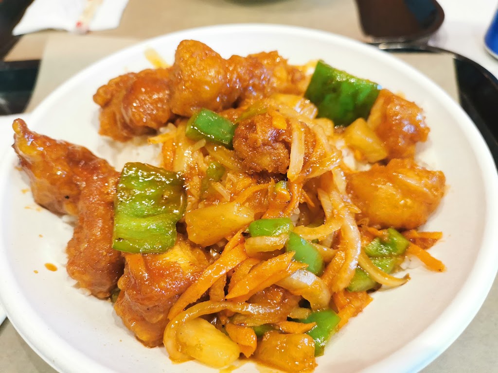 WooThai | 1 Rue Dufferin, Salaberry-de-Valleyfield, QC J6S 1Y3, Canada | Phone: (450) 747-1895