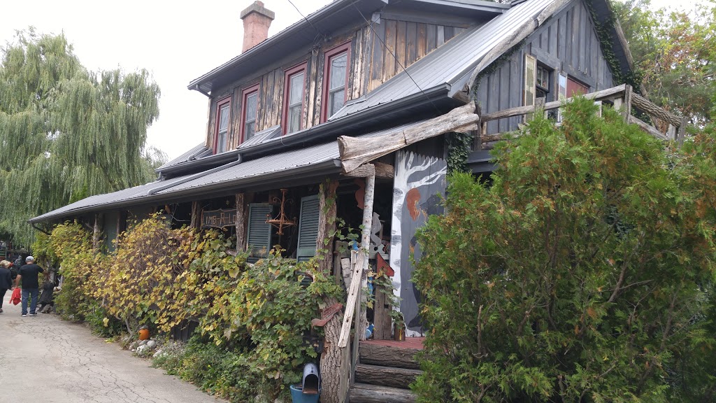 Grannys Boot Antiques | 4034 Victoria Ave, Vineland, ON L0R 2C0, Canada | Phone: (905) 562-7055
