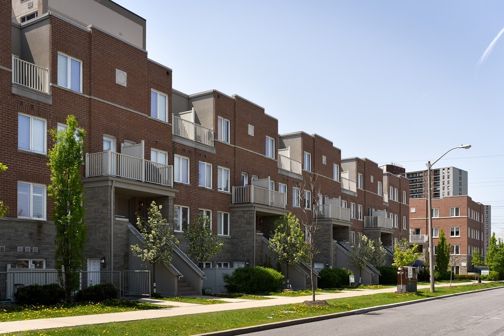 Alejandro Baez, Remax Ultimate Realty | 1192 St Clair Ave W, Toronto, ON M6E 1B4, Canada | Phone: (416) 909-5748