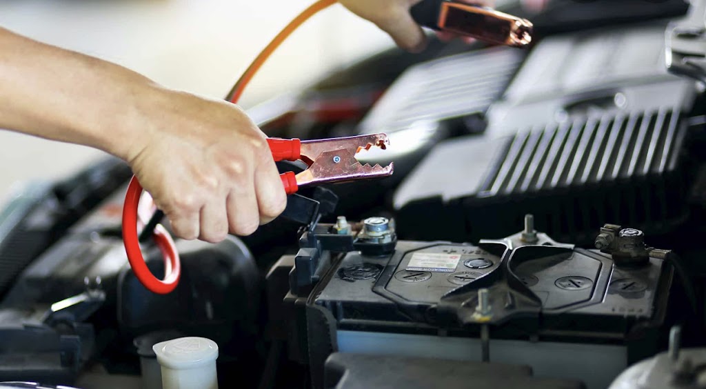 REMORQUAGE ST-ROSE déverrouillage survoltage 24/7 | 2242 Bd des Oiseaux, Laval, QC H7L 6A8, Canada | Phone: (450) 238-0477