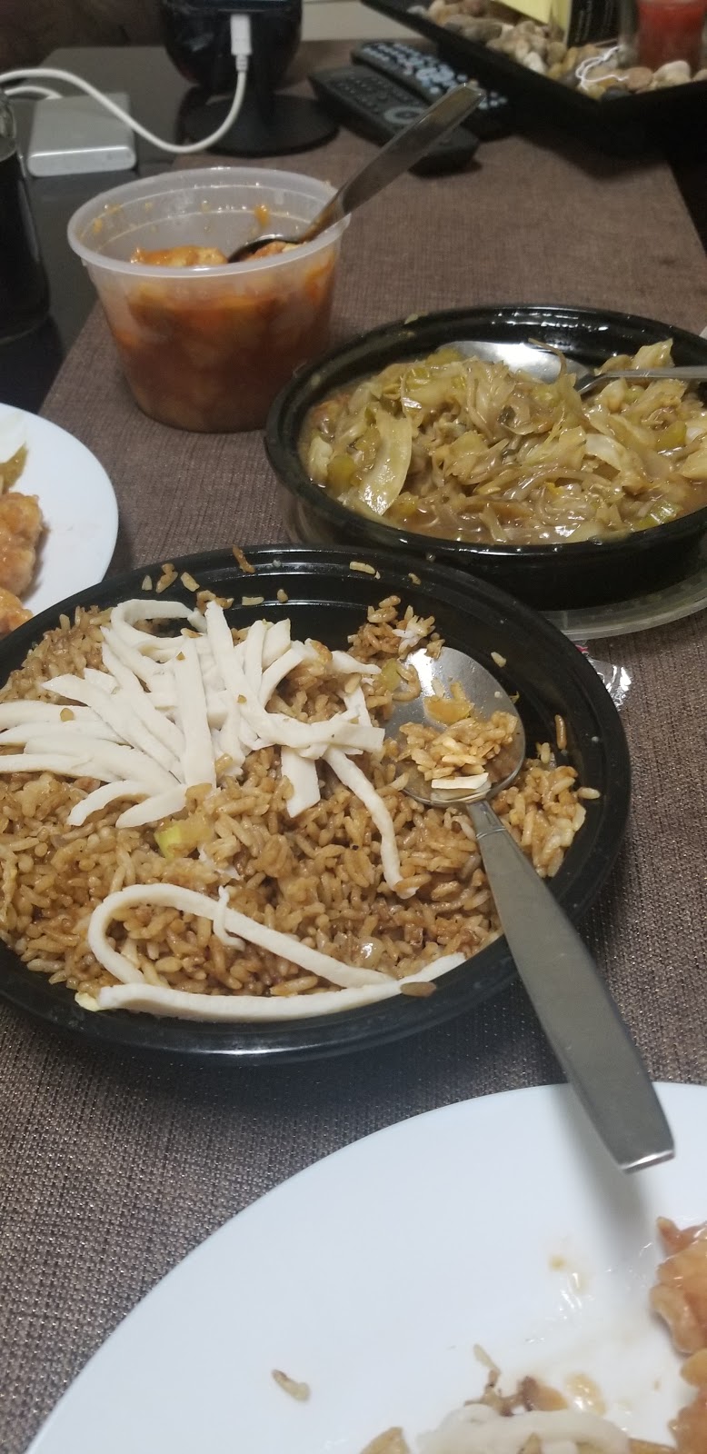 Chinese Food Delivery Service | 708 McPhillips St, Winnipeg, MB R2X 2H8, Canada | Phone: (204) 589-4695