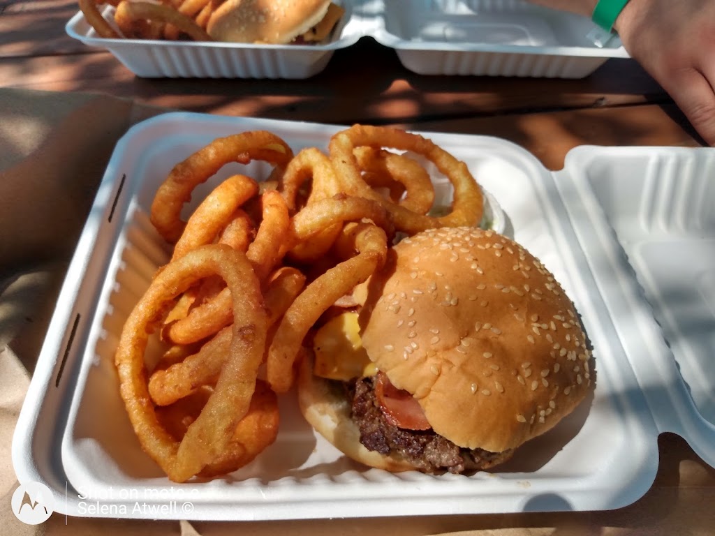 Pearles In Paradise Take Out | 9791 Nova Scotia Trunk 1, Paradise, NS B0S 1R0, Canada | Phone: (902) 665-4706