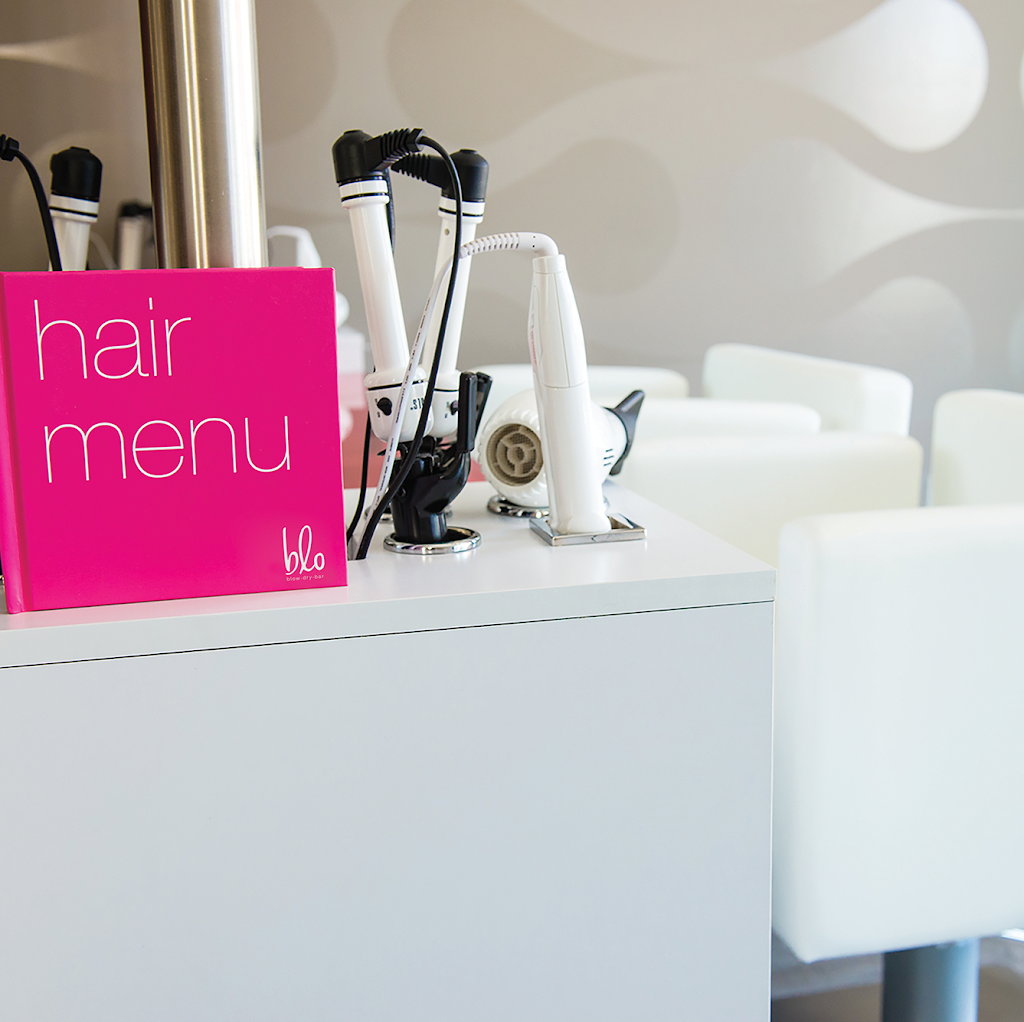 Blo Blow Dry Bar | 2195 Bloor St W, Toronto, ON M6S 1N2, Canada | Phone: (416) 766-4400