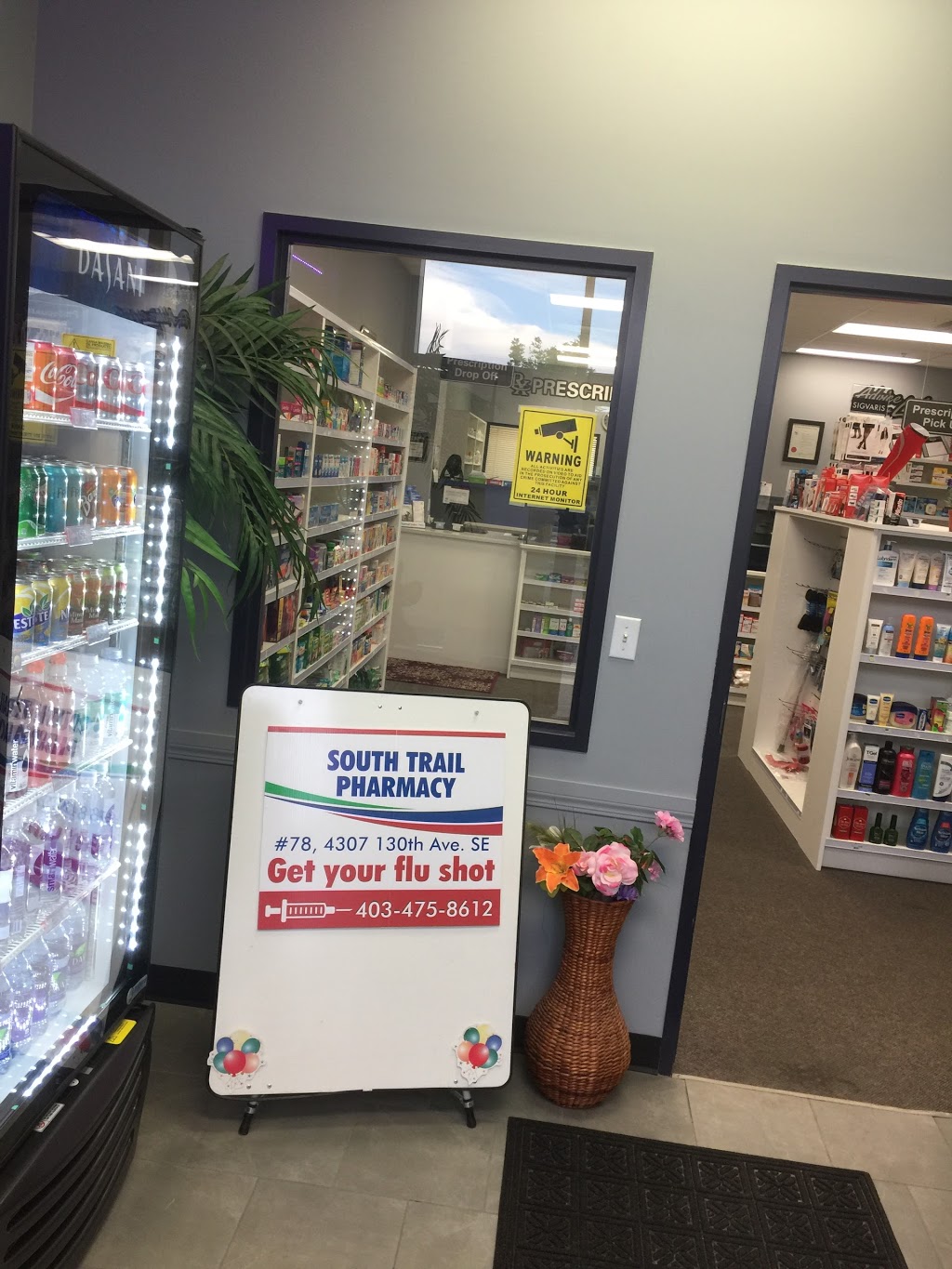 South Trail Pharmacy | 4307 130 Ave SE #78, Calgary, AB T2Z 3V8, Canada | Phone: (403) 475-8612