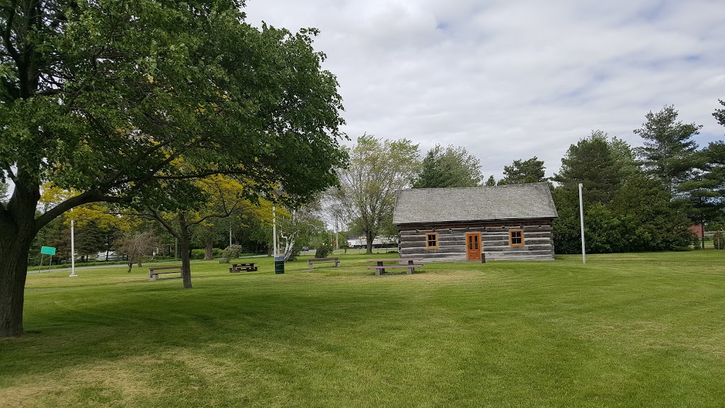 Battle Of The Chateauguay National Historic Site | 2371 Chemin de la Rivière Châteauguay, Howick, QC J0S 1G0, Canada | Phone: (450) 829-2003