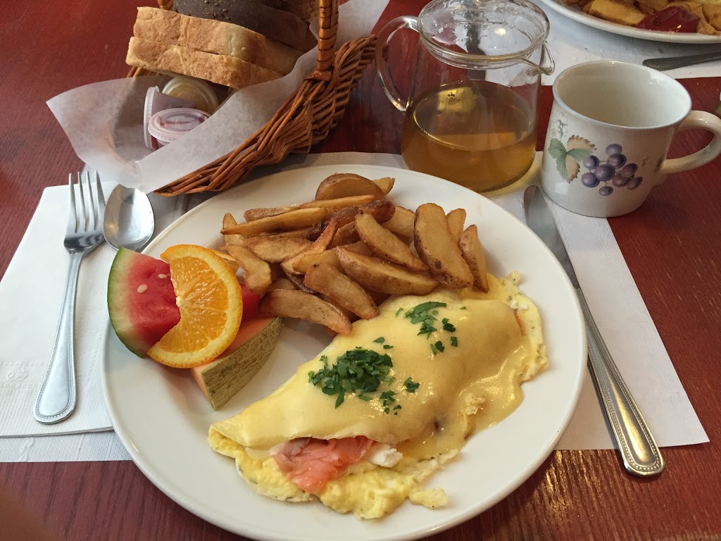 Café Campagne | 3673 Route Harwood, Vaudreuil-Dorion, QC J7V 0K1, Canada | Phone: (450) 458-8204