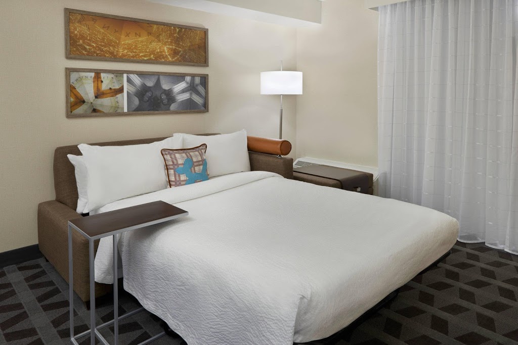 TownePlace Suites by Marriott Oshawa | 1011 Bloor St E, Oshawa, ON L1H 7K6, Canada | Phone: (905) 215-1093