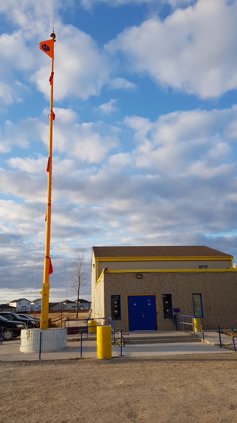 Gurdwara Kalgidhar Darbar | 2762 King Edward St, Winnipeg, MB R2R 2R2, Canada | Phone: (204) 633-7777