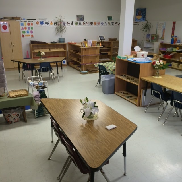 Tiny Town Montessori Preschool | 2 W Hall Pl, Cochrane, AB T4C 1M5, Canada | Phone: (403) 932-7066