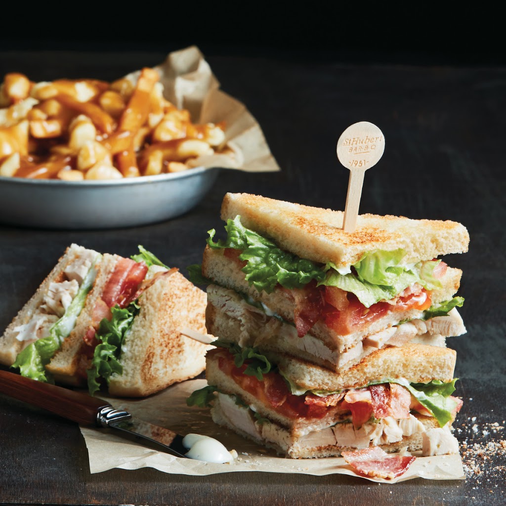 St-Hubert Express | 180 Rang du Moulin Rouge, Saint-Léonard-dAston, QC J0C 1M0, Canada | Phone: (819) 399-3996