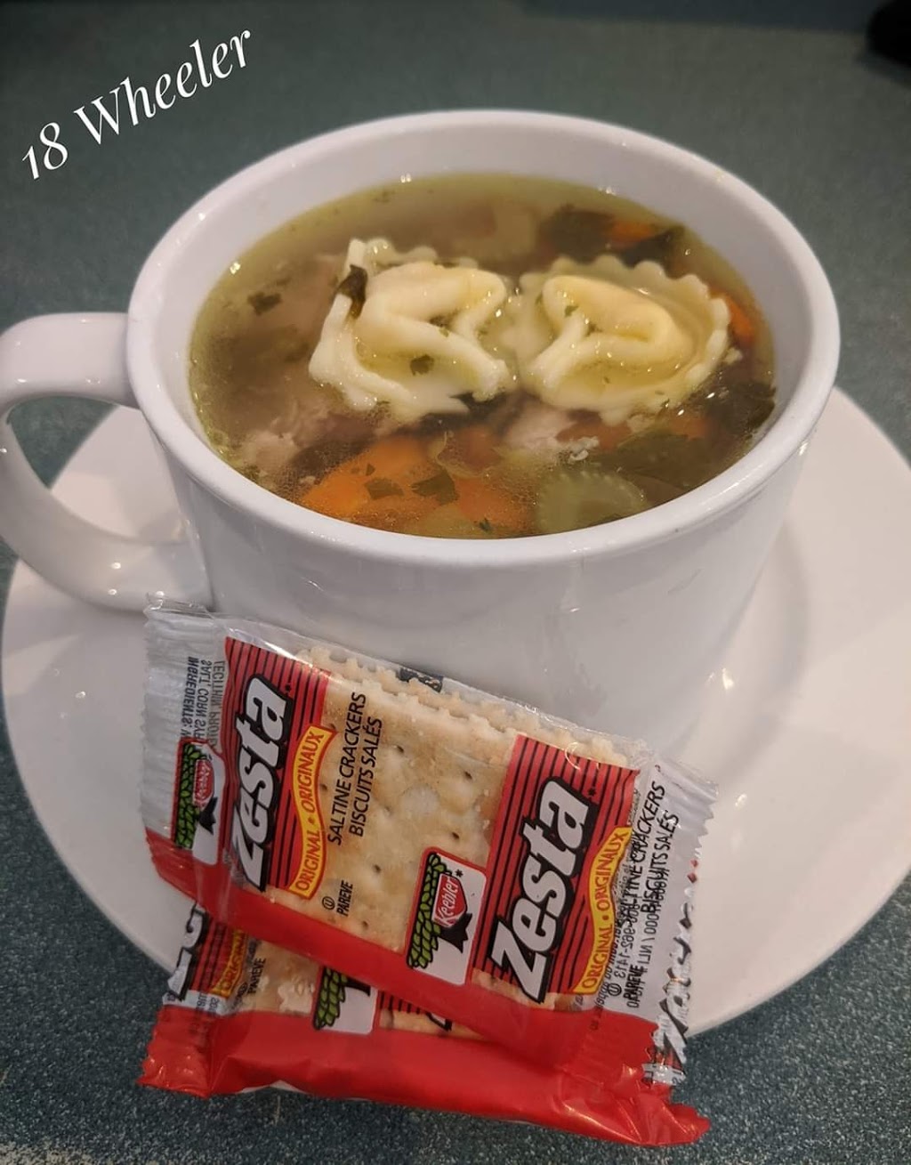 18 Wheeler Restaurant | 3613 Queens Line, Tilbury, ON N0P 2L0, Canada | Phone: (519) 682-1166