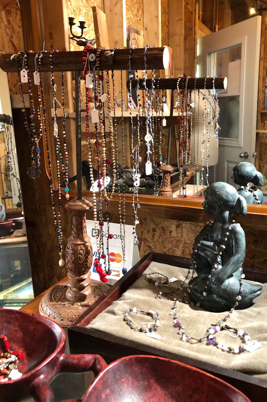 Lucy Pietraszkiewicz | 3 Chem. de Glen, Bolton-Ouest, QC J0E 2T0, Canada | Phone: (579) 488-6479