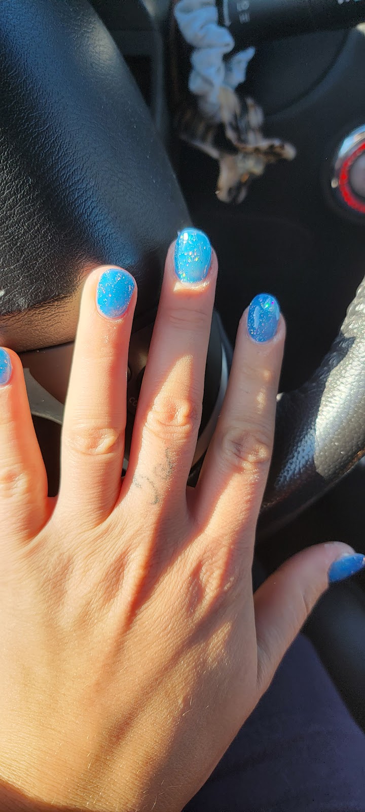 Nailz & Spa | 2100 Willowbrook Dr, Cranbrook, BC V1C 7H2, Canada | Phone: (250) 426-8666