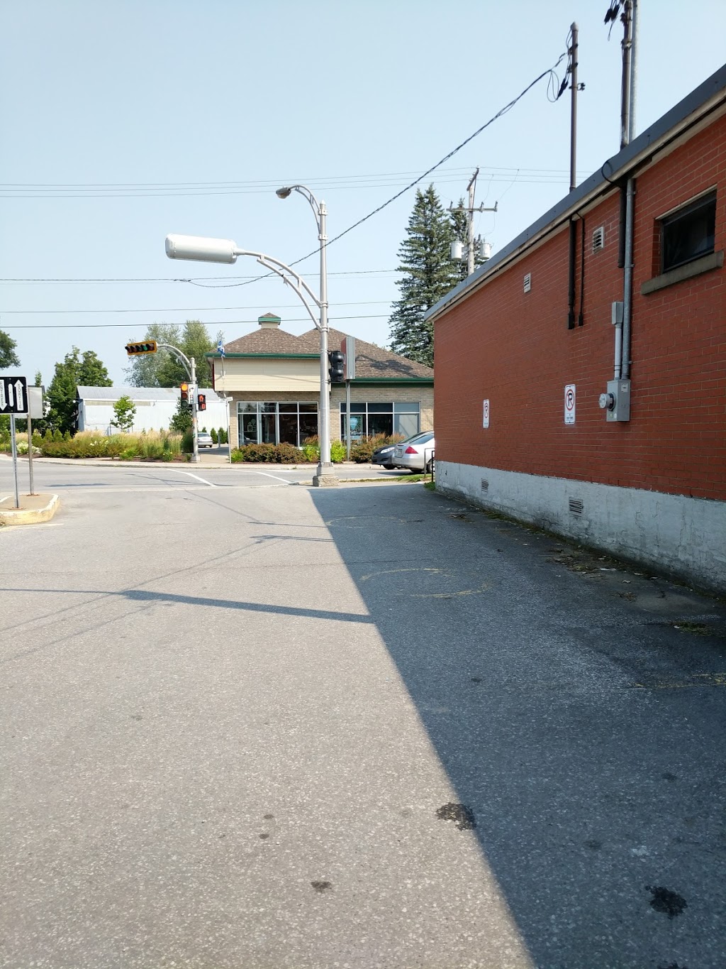 SAQ | 2 Rue du Collège, Pont-Rouge, QC G3H 1N3, Canada | Phone: (418) 873-1518