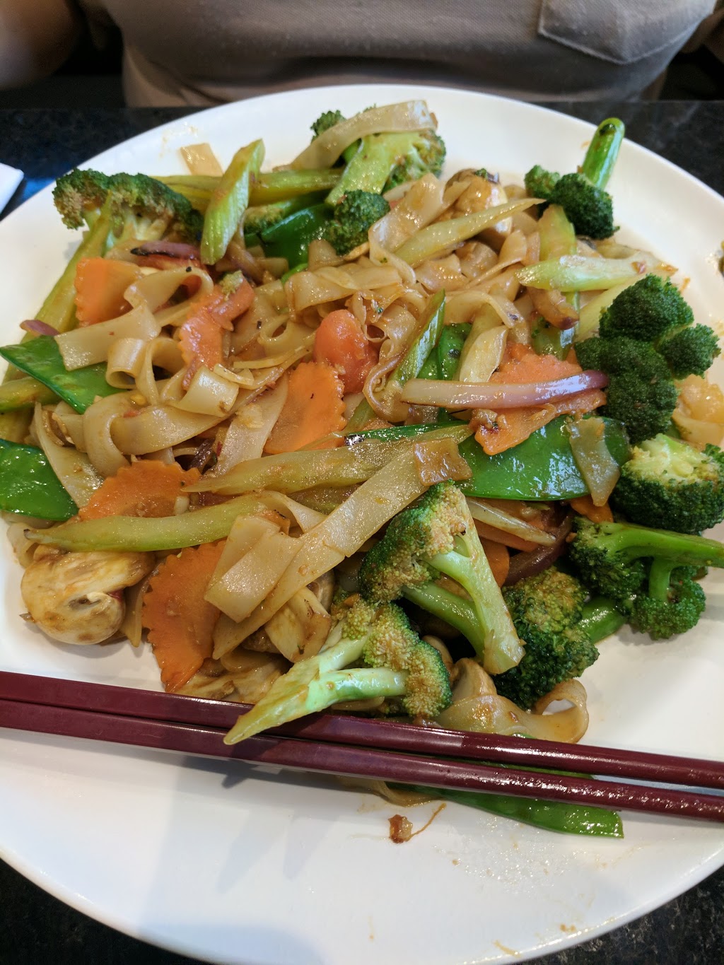 Pho Tran | 809 Victoria St N, Kitchener, ON N2B 1Y4, Canada | Phone: (519) 744-6066