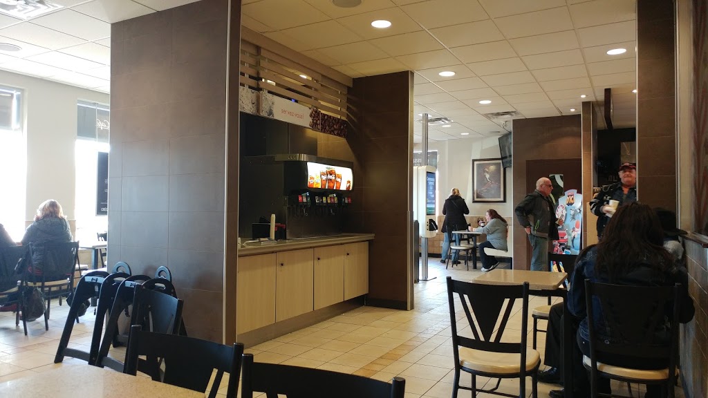 McDonalds | 822 Rue Saint-Laurent Ouest, Longueuil, QC J4K 1C3, Canada | Phone: (450) 651-1154