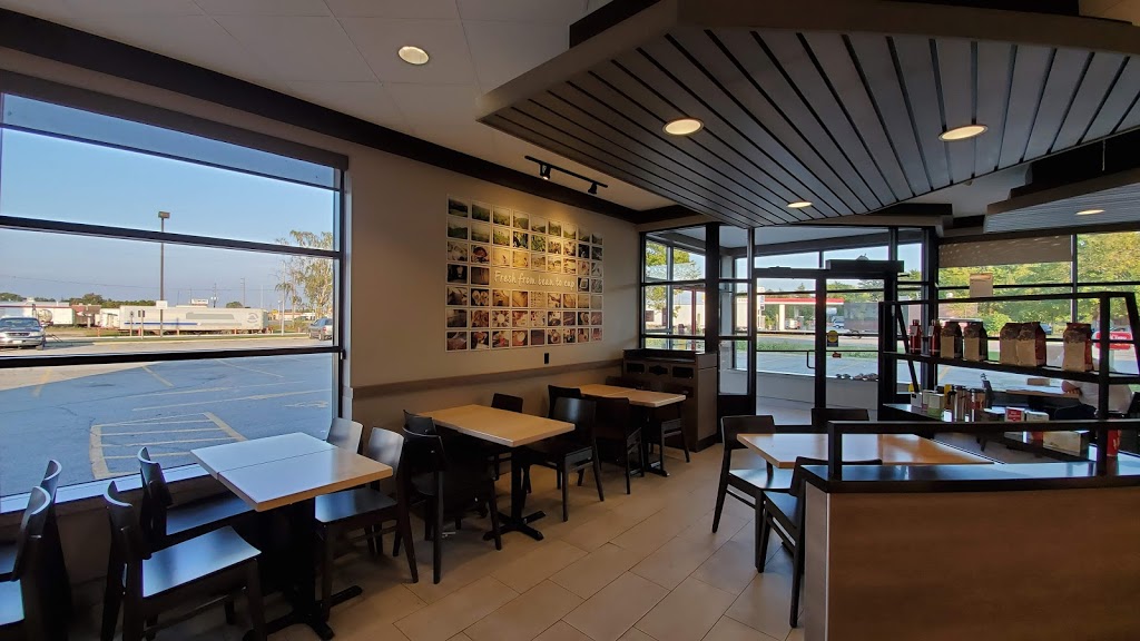 Tim Hortons | 500 Bloomfield Rd, Chatham-Kent, ON L7M 5J5, Canada | Phone: (519) 352-0946