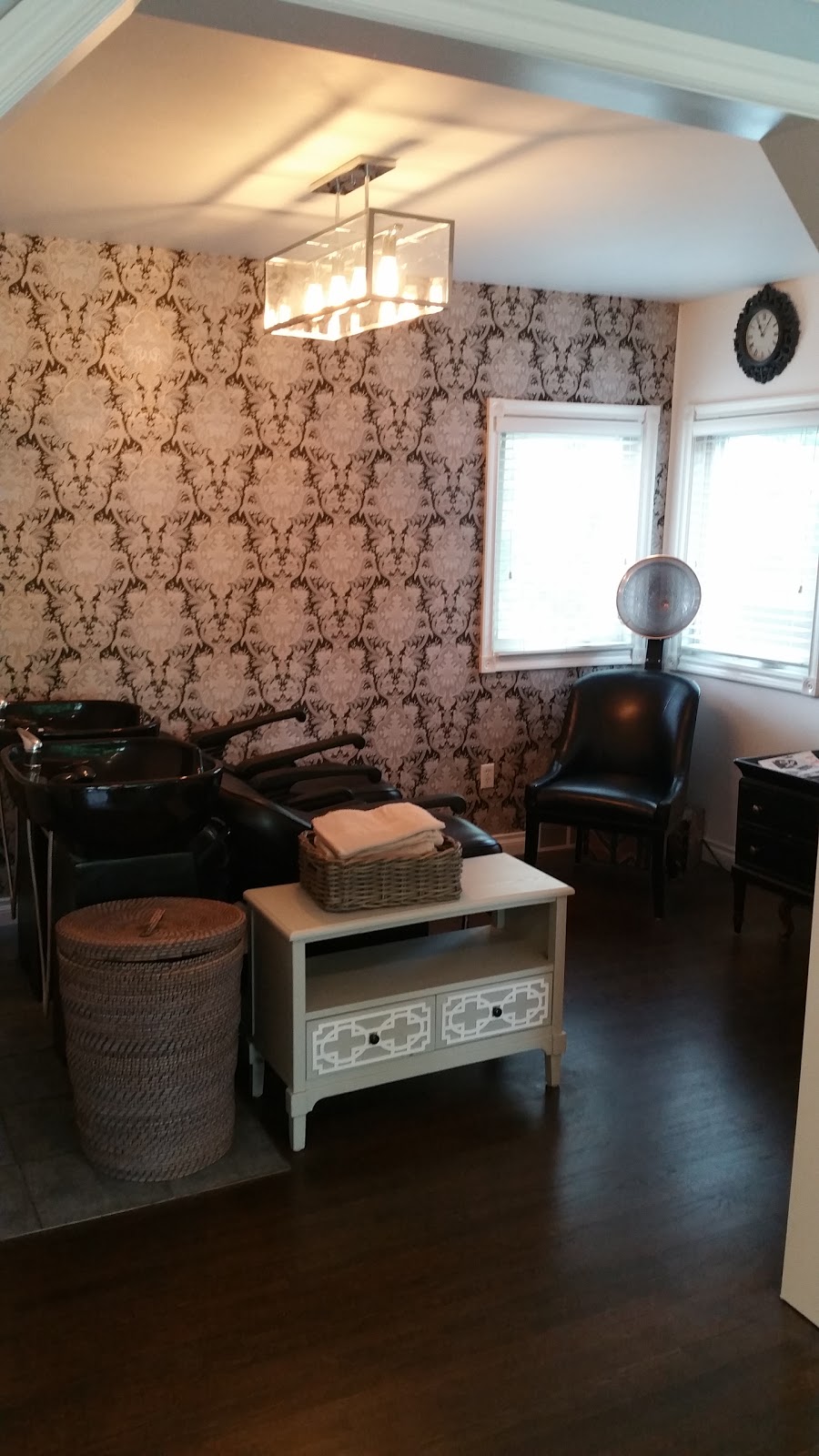 Elite Hair Design & Spa | 261 24 Ave NE, Calgary, AB T2E 1W9, Canada | Phone: (403) 233-9377