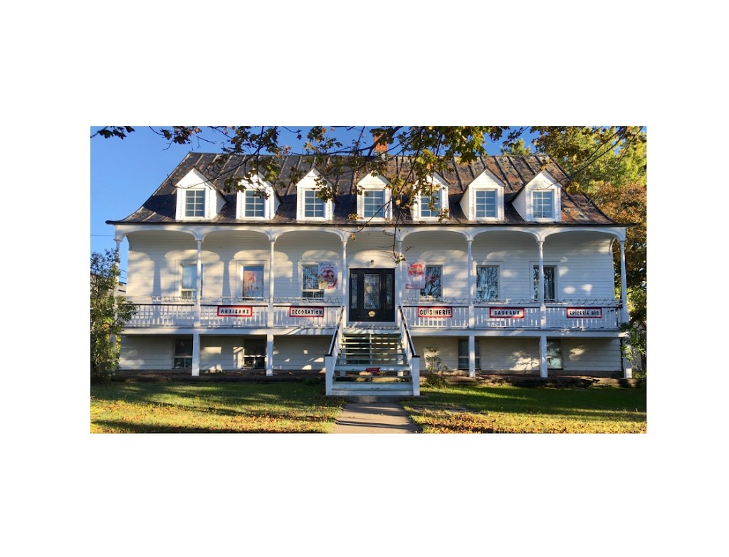 Folidéco | 792 du Patrimoine, Cacouna, QC G0L 1G0, Canada | Phone: (418) 605-9800
