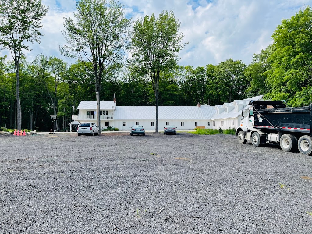 Gurdwara Sahib Vaudreuil-Dorion | 2970 Rte Harwood, Vaudreuil-Dorion, QC J7V 8P2, Canada | Phone: (450) 424-4433