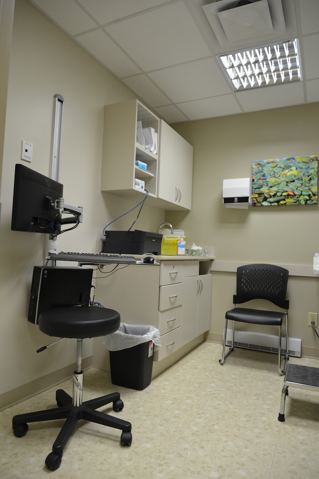 Sunshine Medical Clinic (inside Walmart Kenaston location) | 1665 Kenaston Blvd, Winnipeg, MB R3P 2M4, Canada | Phone: (204) 452-8482