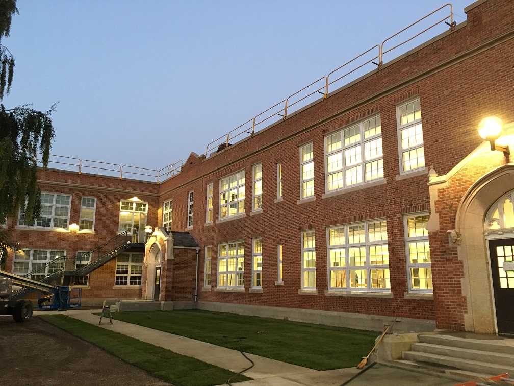 Silex Fiberglass Windows And Doors | 1450 Wall St, Winnipeg, MB R3E 2S3, Canada | Phone: (204) 788-0648