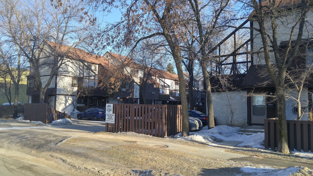 Niakwa Estates Ltd | 120 Niakwa Rd, Winnipeg, MB R2M 4T2, Canada | Phone: (204) 256-9860