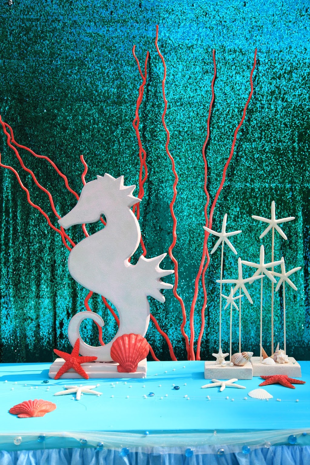 La-La Land Party Decor | 62 Spruce Ave, Richmond Hill, ON L4C 6W1, Canada | Phone: (416) 878-7026