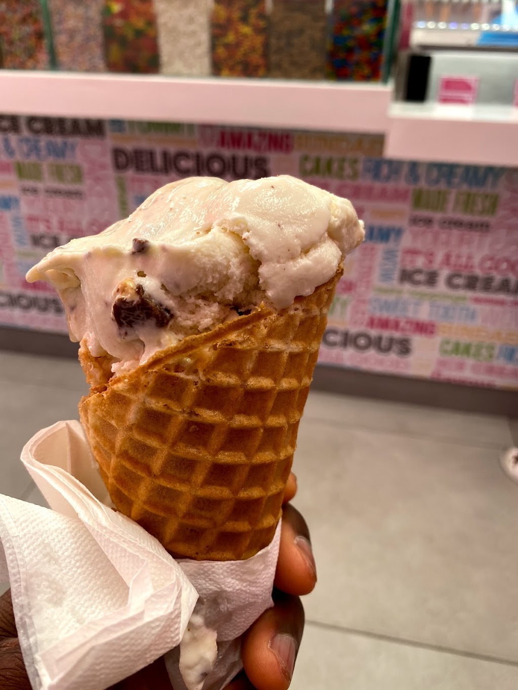 Marble Slab Creamery | Royal Oak Centre, 8650 112 Ave NW #2114, Calgary, AB T3R 0R5, Canada | Phone: (403) 764-5512