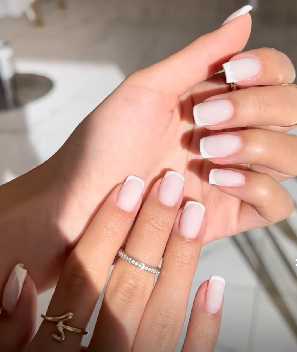 Muskoka Nails & Spa | 233 ON-60, Huntsville, ON P1H 1C2, Canada | Phone: (705) 788-2260