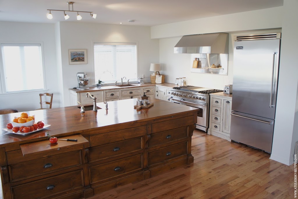 Atelier du Vieux Pin | 13535 Avenue Rachel Turgeon, Saint-Hyacinthe, QC J2R 2H2, Canada | Phone: (855) 275-9707