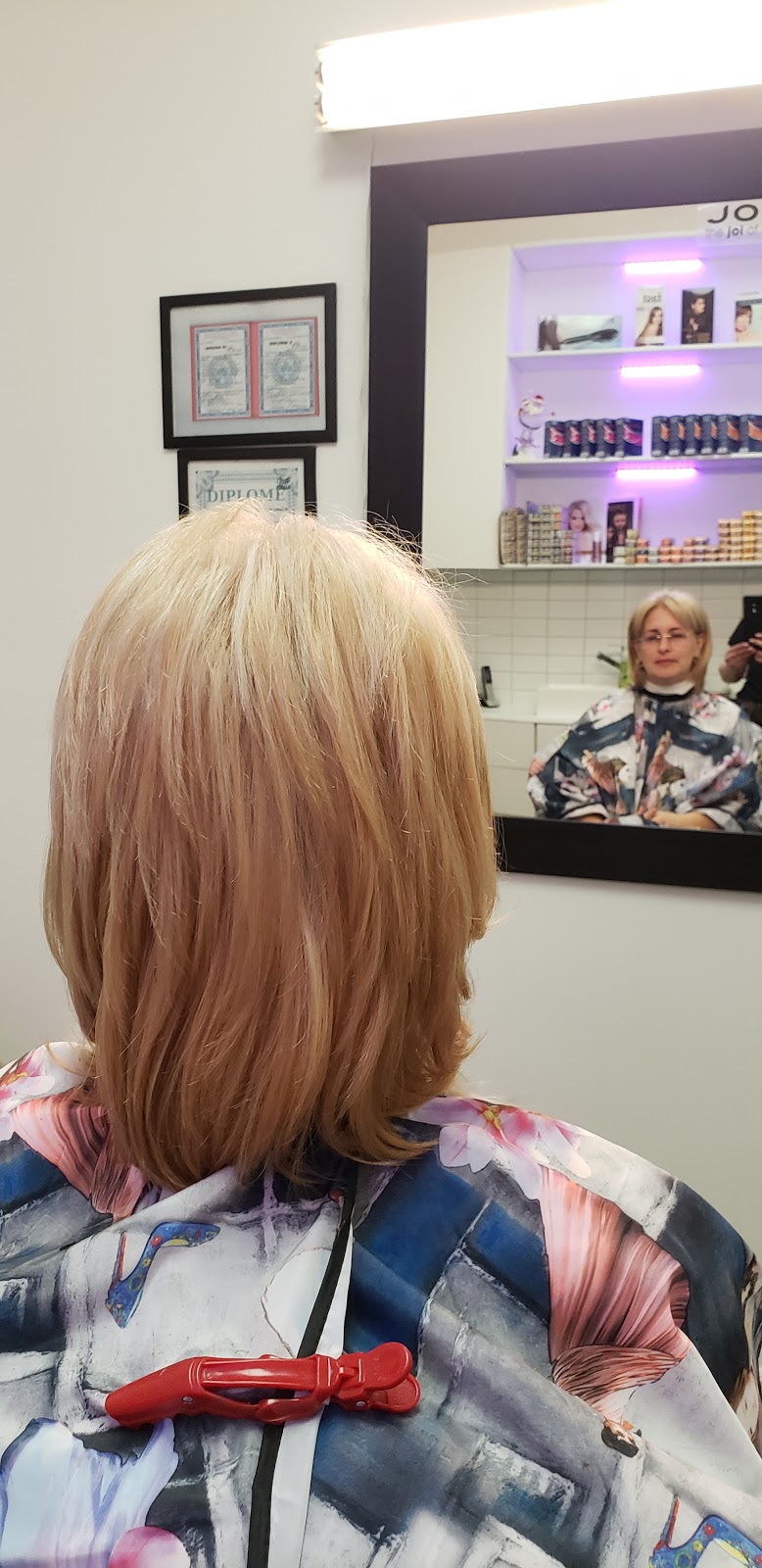 Coiffure Griffée NG | 5128 Boul Saint-Laurent, Sainte-Catherine, QC J5C 1A6, Canada | Phone: (450) 845-4588