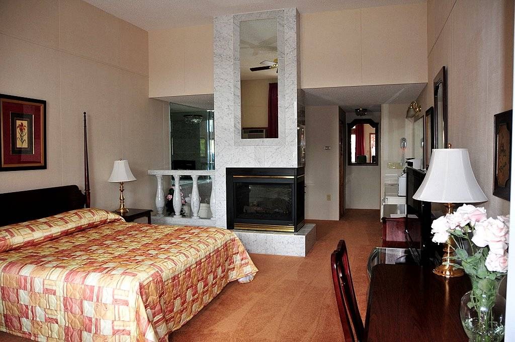 Lockport Inn and Suites | 315 S Transit St, Lockport, NY 14094, USA | Phone: (716) 434-5595