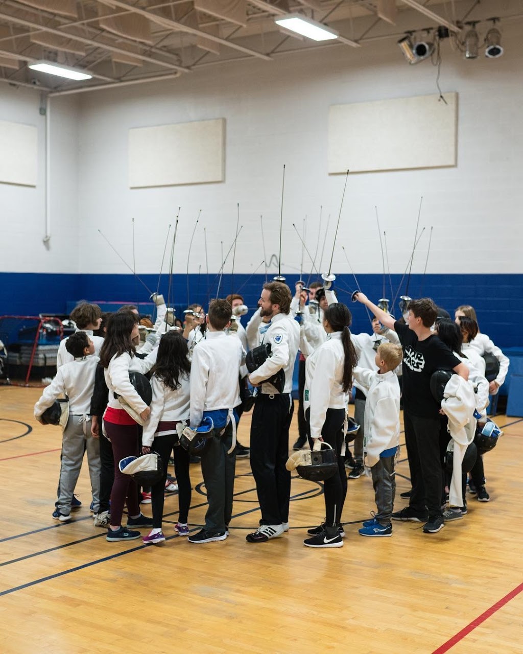 West End Swords | 1587 Cormack Cres, Mississauga, ON L5E 2B8, Canada
