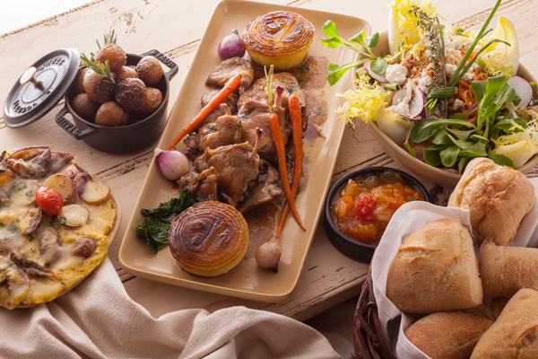 LOrée du Bois | 15 Kingsmere Rd, Chelsea, QC J9B 1A1, Canada | Phone: (819) 827-0332