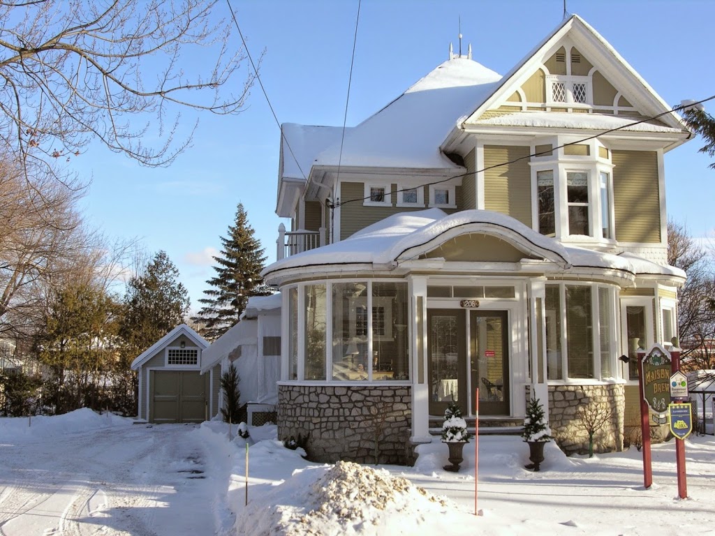 La Maison Drew B&B | 206 Rue des Pins, Magog, QC J1X 2H9, Canada | Phone: (819) 843-8480