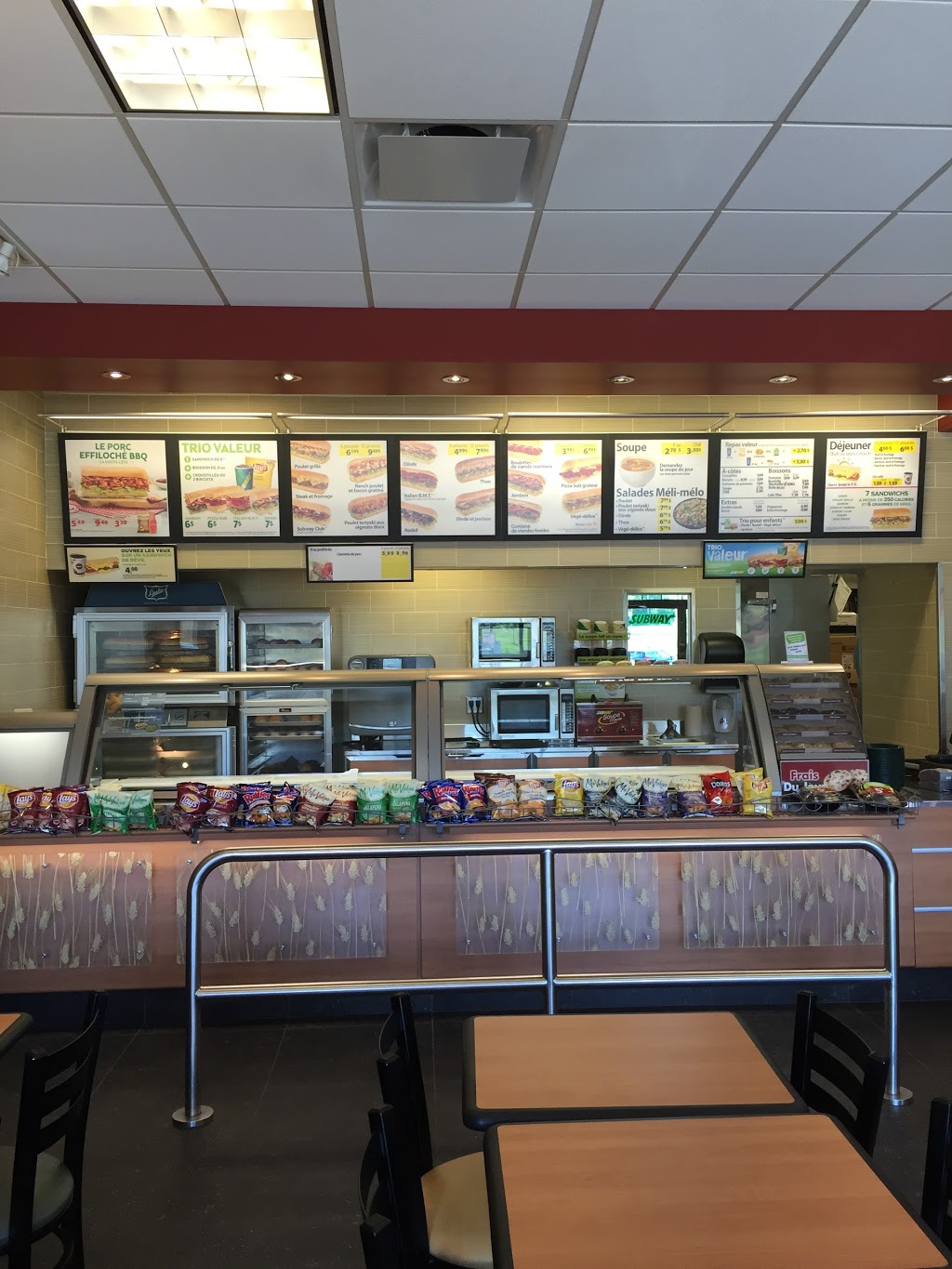 Restaurant SUBWAY | 2 Avenue Tewkesbury Local 102, Stoneham-et-Tewkesbury, QC G3C 2K6, Canada | Phone: (418) 848-7070
