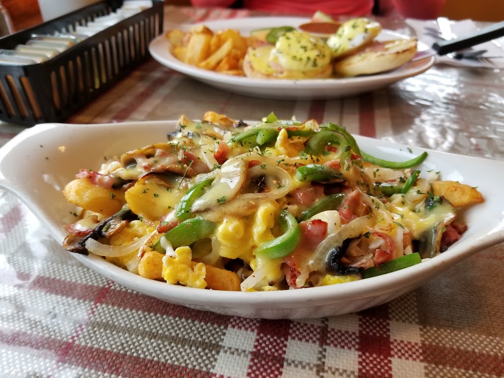 Restaurant Le Bon-D Ayers Cliff | 871 Rue Main, Ayers Cliff, QC J0B 1C0, Canada | Phone: (819) 838-4777
