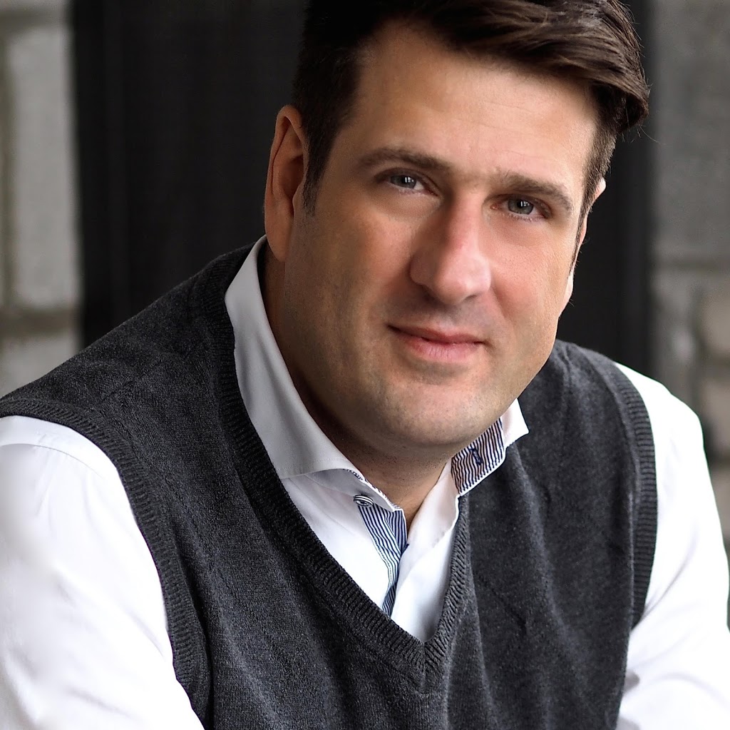 Stéphane Laberge - courtier immobilier Blainville RE/MAX T.M.S. | 156 Boulevard Curé-Labelle, Sainte-Thérèse, QC J7E 2W3, Canada | Phone: (514) 893-5119