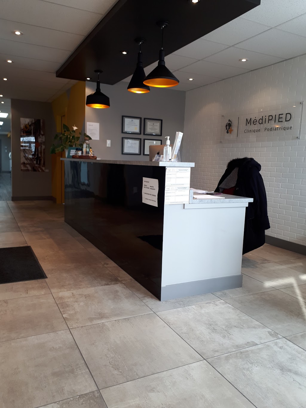 MédiPied Clinique podiatrique | 175 Rue Saint-Louis #201, LeMoyne, QC J4R 2L3, Canada | Phone: (450) 486-7477