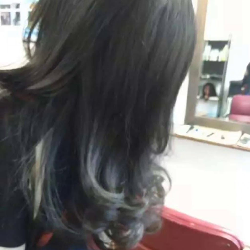 Dailyhair salon &barber | 617 Somerset St W, Ottawa, ON K1R 5K3, Canada | Phone: (613) 790-1398
