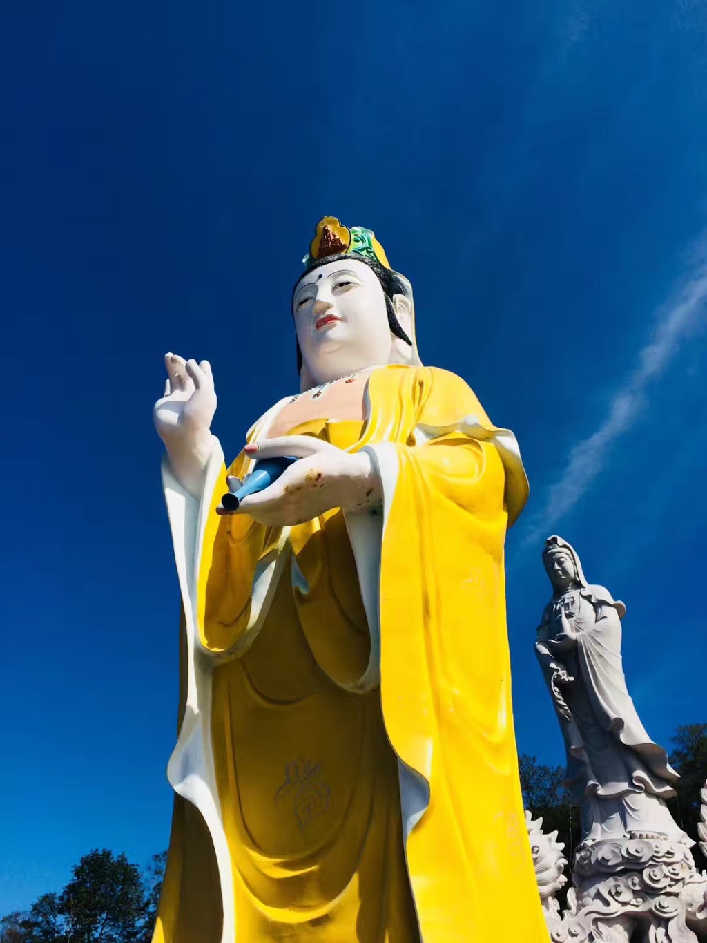 大叢林三寶山 | 690 Chemin de la Rivière Rouge, Harrington, QC J8G 2S7, Canada | Phone: (819) 687-2183