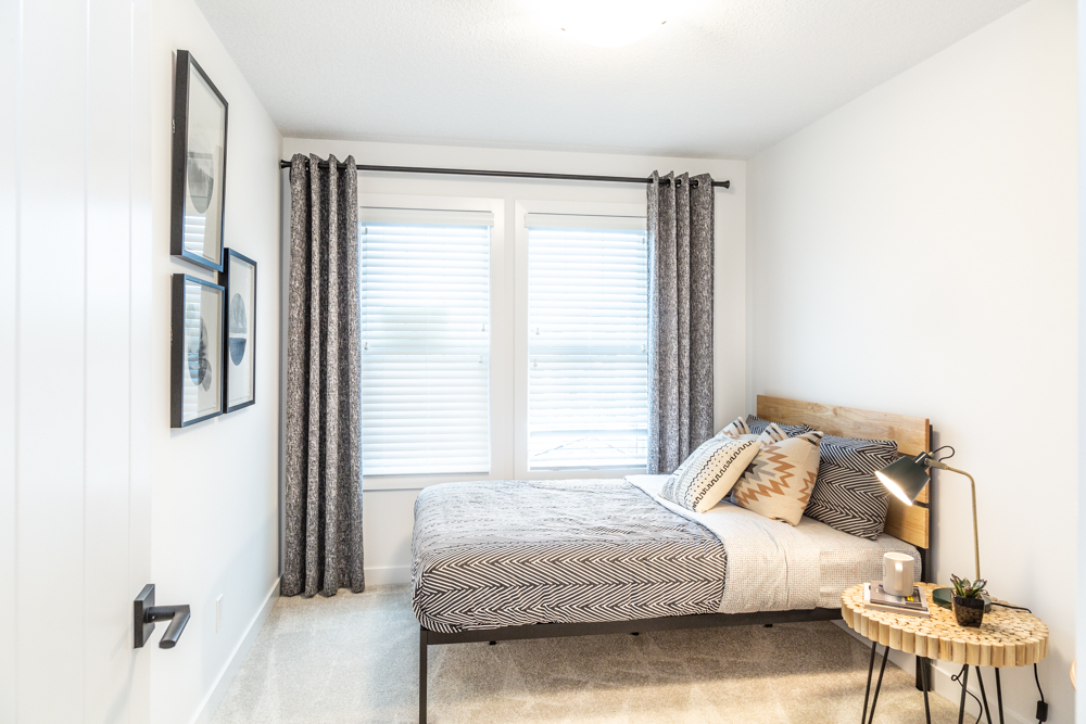 Daytona Homes in Chappelle Gardens - RSL | 3712 Cross Landing SW, Edmonton, AB T6W 4M8, Canada | Phone: (780) 905-1078
