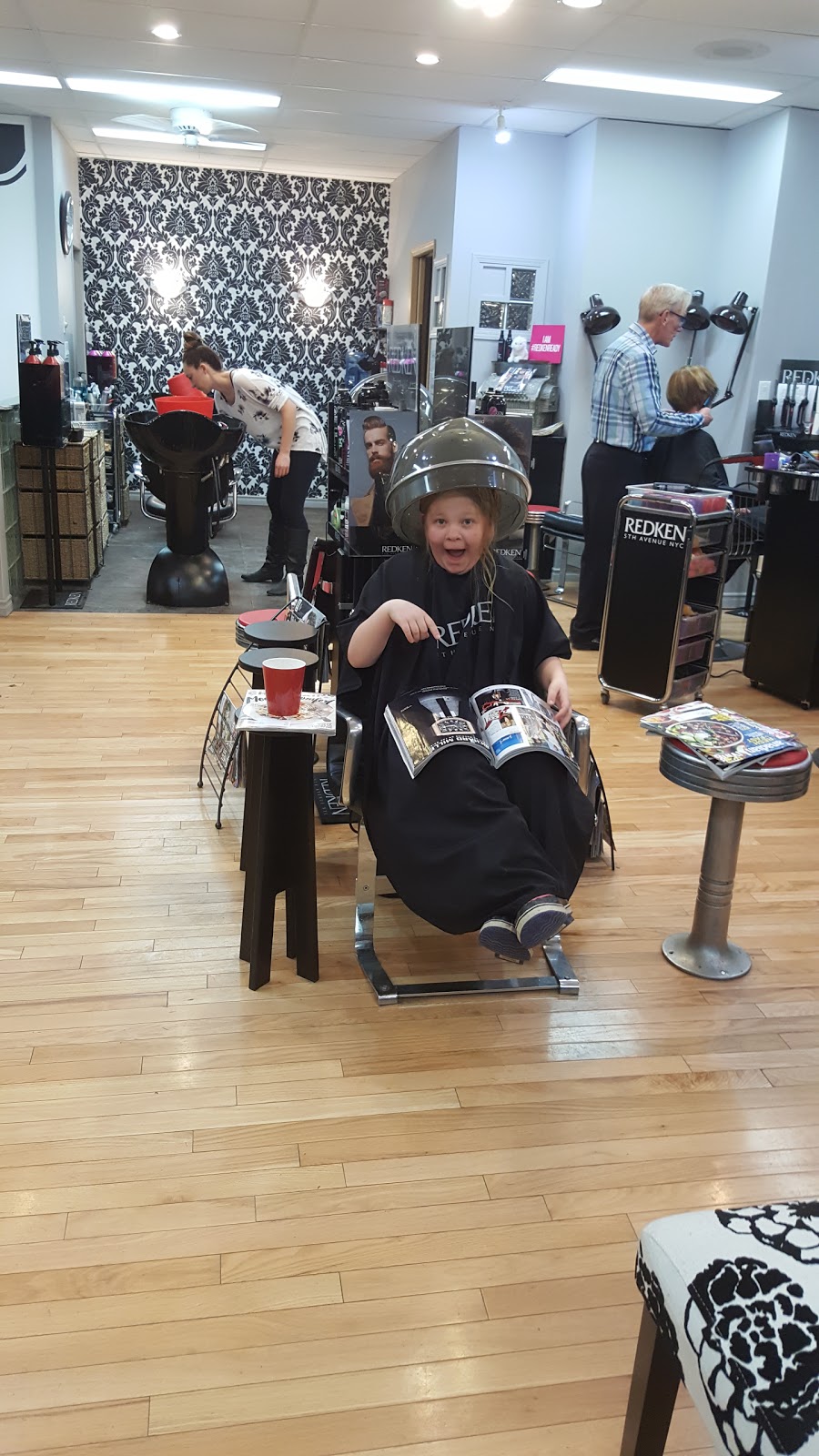 Manestreet Hair | 1610 Isabella St E, Saskatoon, SK S7J 0C1, Canada | Phone: (306) 477-1022