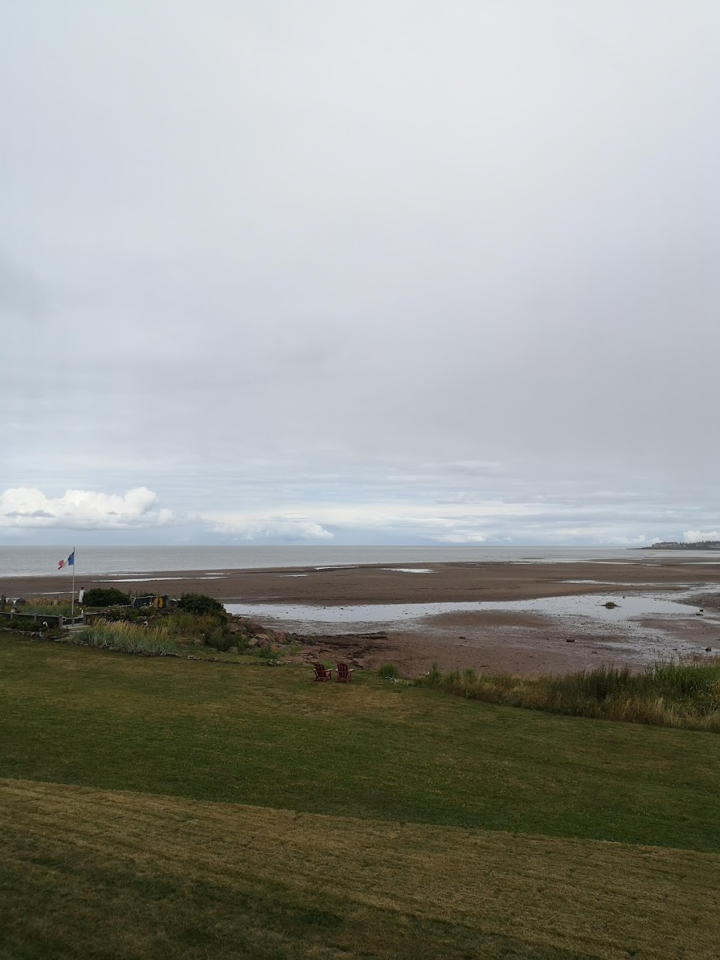 Le Rivage | 69 Bd Cap Bimet, Grand-Barachois, NB E4P 6X5, Canada | Phone: (506) 532-0025