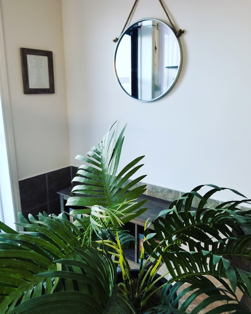 Le Lounge Beauté | 471 Boulevard Ste Anne, Sainte-Anne-des-Plaines, QC J5N 3M2, Canada | Phone: (450) 478-4114