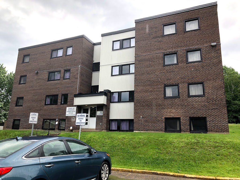 Champlain Regional College Residences | 9 Rue Winder, Sherbrooke, QC J1M 1L5, Canada | Phone: (819) 564-3675