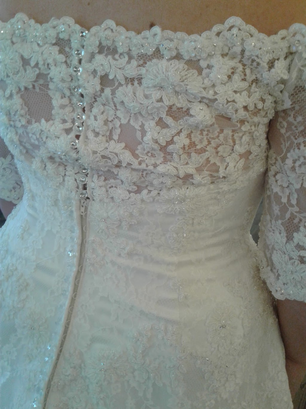 Hourglass Bridal Boutique Inc. | 1A, 215 36 Ave NE #1A, Calgary, AB T2E 2L4, Canada | Phone: (587) 500-3221