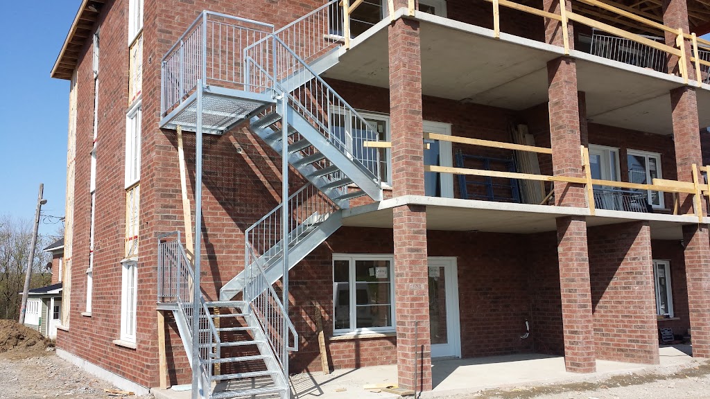 Les Monteurs DAcier | 371 Rue Corbeil, Sherbrooke, QC J1G 3H3, Canada | Phone: (819) 562-8347